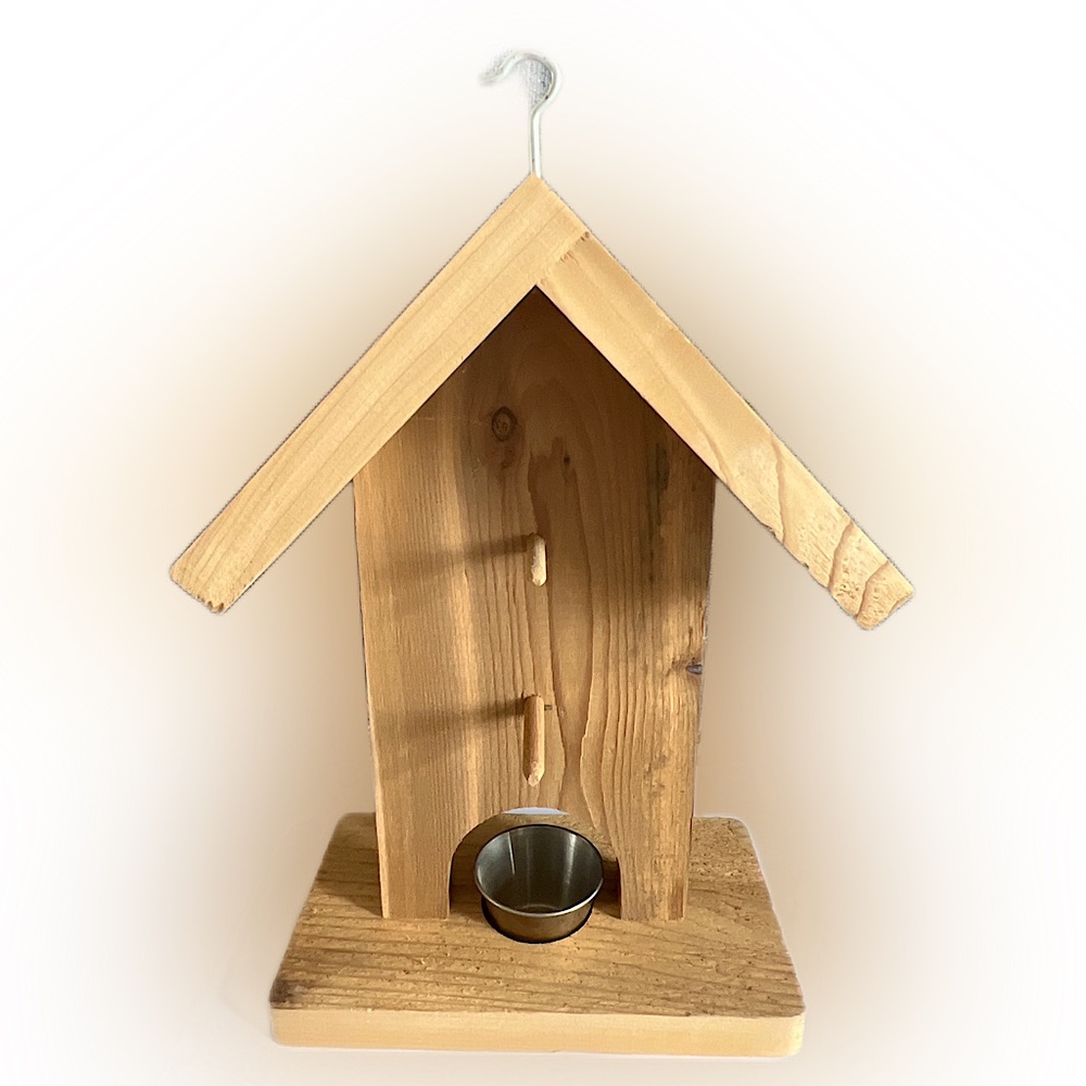 🎉HP🎉Cedar Oriole Feeder, Handmade with hook and metal jelly holder.